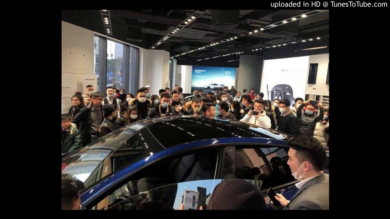 Tesla Model Y 在中國大賣，人氣爆棚擠爆各地特斯拉體驗店 (廣東話)