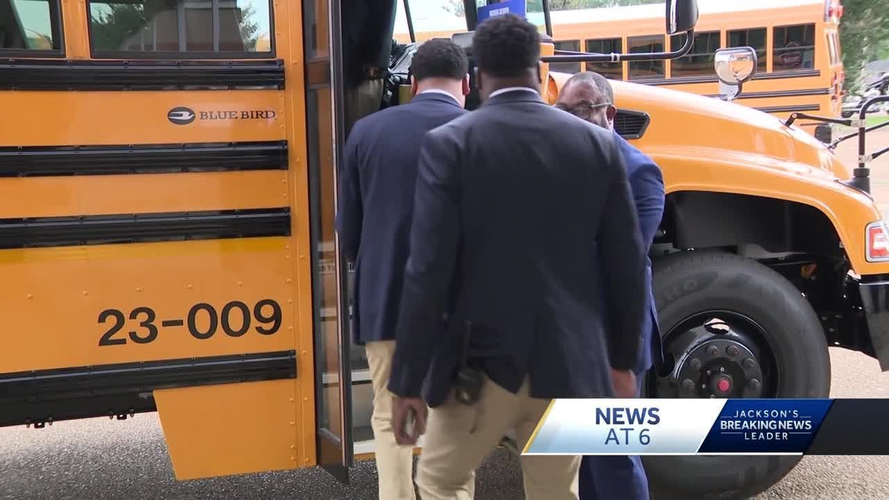 JPS receives EPA grant for electric school buses