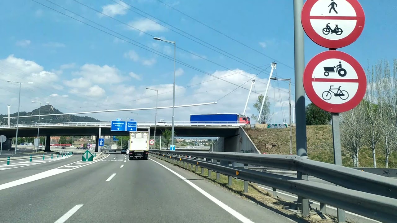 Avenida Meridiana hacia C-58 de Barcelona (19.04.2021)