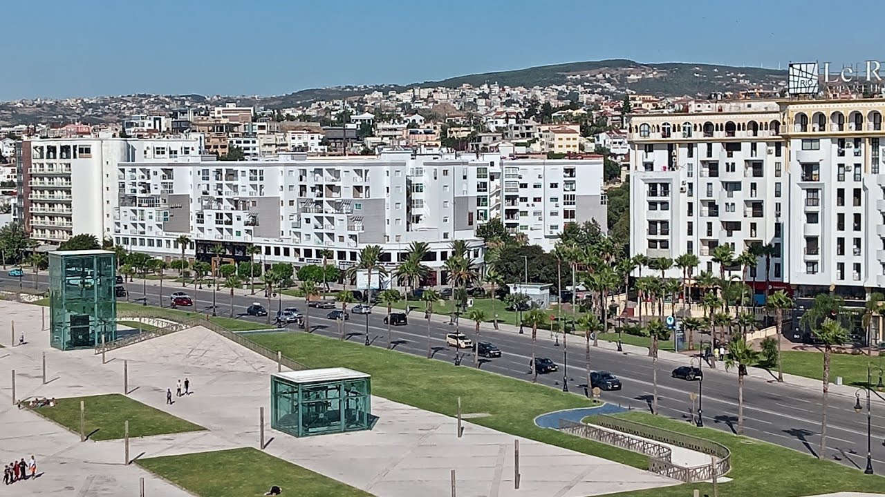 شقة الاحلام💎للبيع🔑والإيجار👇إطلالة رائعة😎 كراج 🌄محفطة🏩مجمع🏢محروس🤲مصعد🇲🇦0649572273☎️