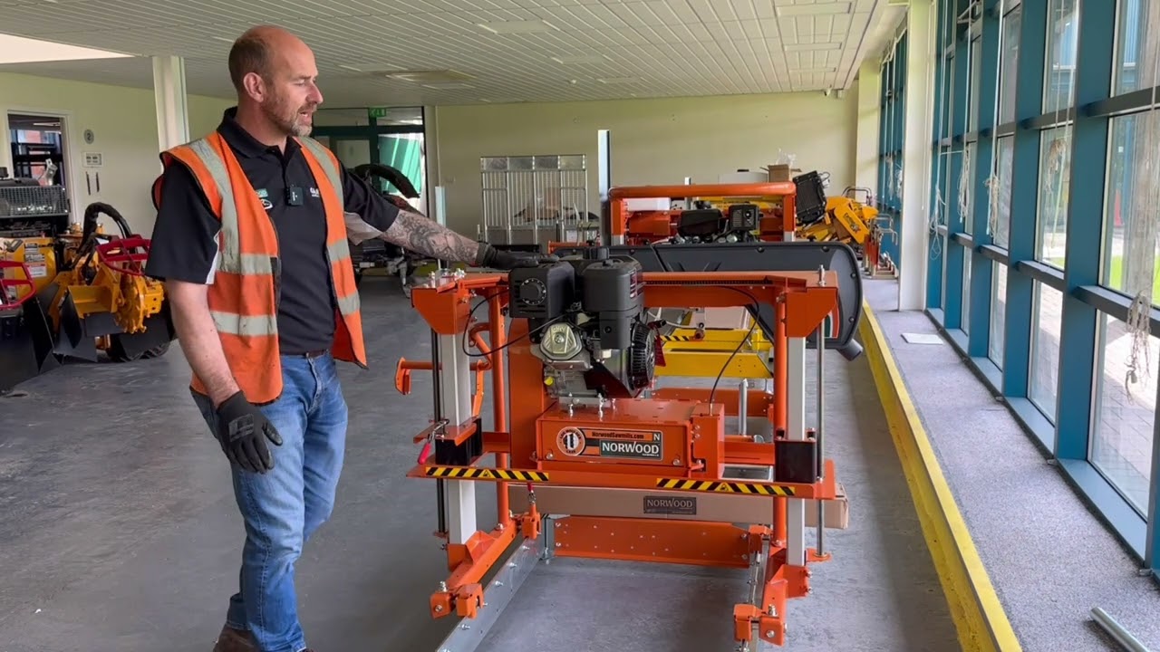 Global Machinery Solutions - NORWOOD SAWMILLS LX26 Log Moulder Planer BUILD AND TECHNICAL TALK