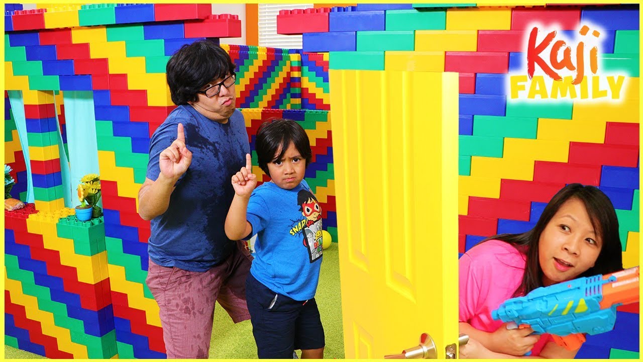 No Girls Allow Box Fort Lego Pretend Play Fun and The Floor is Lava Challenge!!!