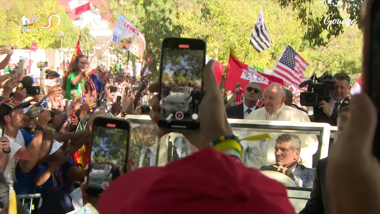 O encontro emocionante do Papa Francisco com milhares de jovens na Colina do Encontro | Goucha