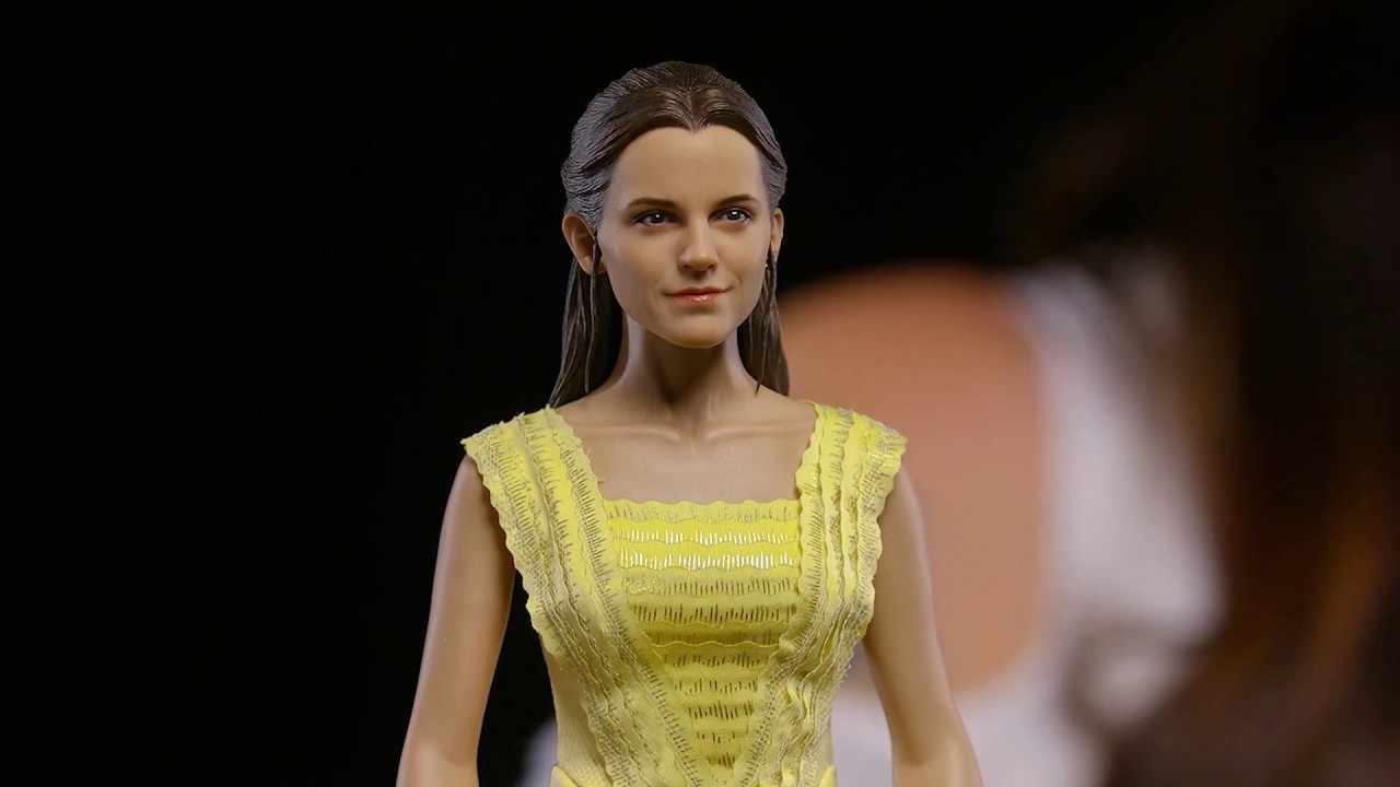 Unboxing: Belle Sixth Scale Figure by Hot Toys