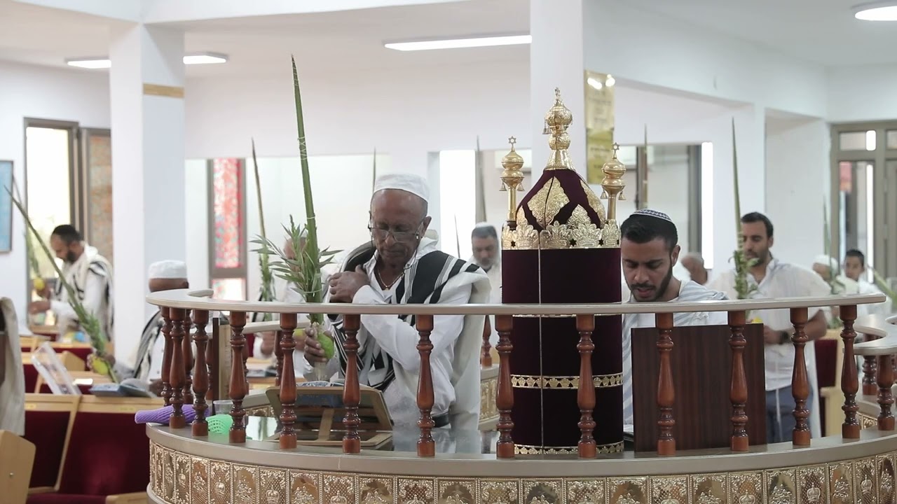 הושענות להושענא רבה בנוסח יהדות קוצ'ין מפי החזן בנג'ו אברהם.