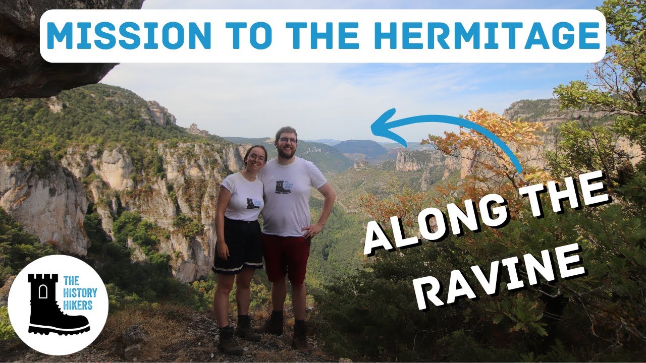 Hiking through the gorges of the Tarn (Aveyron, France) |  History hike to ermitage Saint-Michel