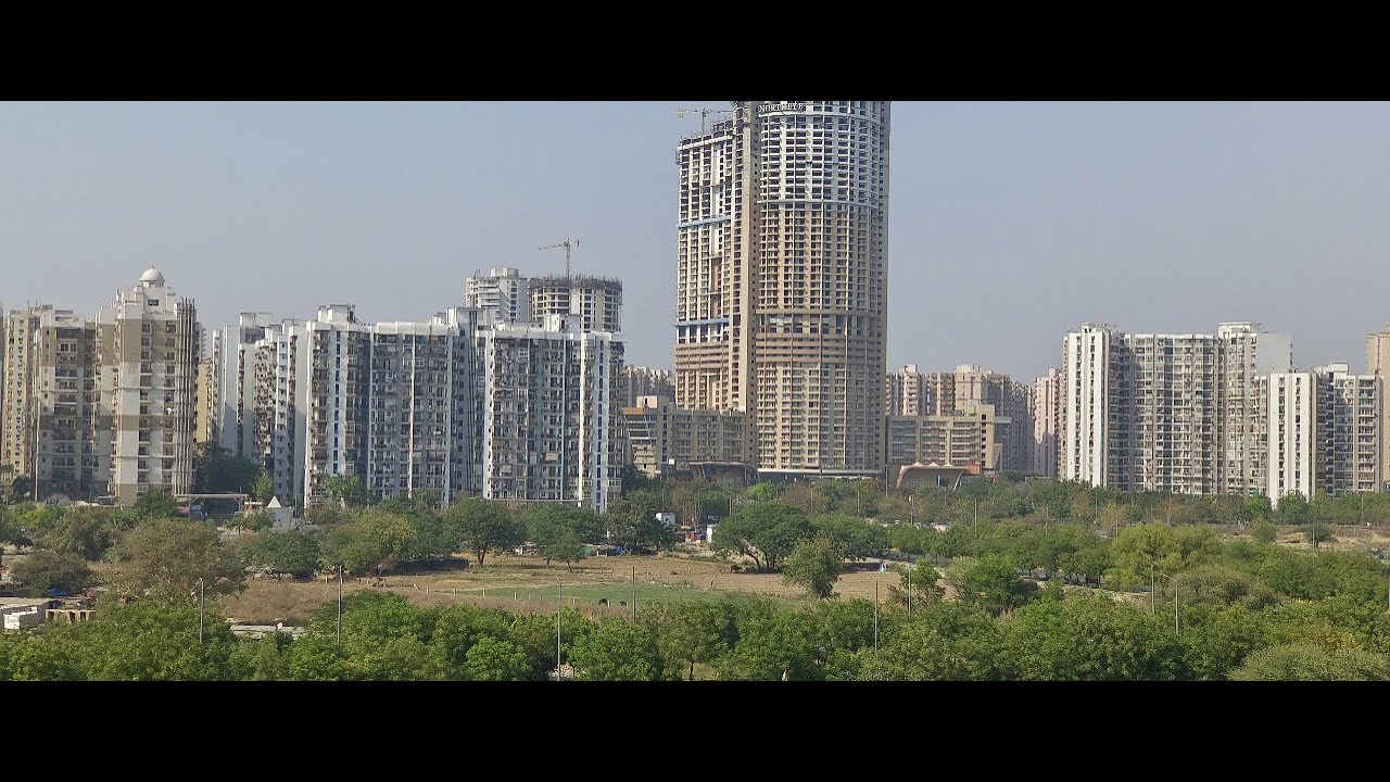 Enjoy the wonderful evening in Noida #cloudy #weather #awesome #noida