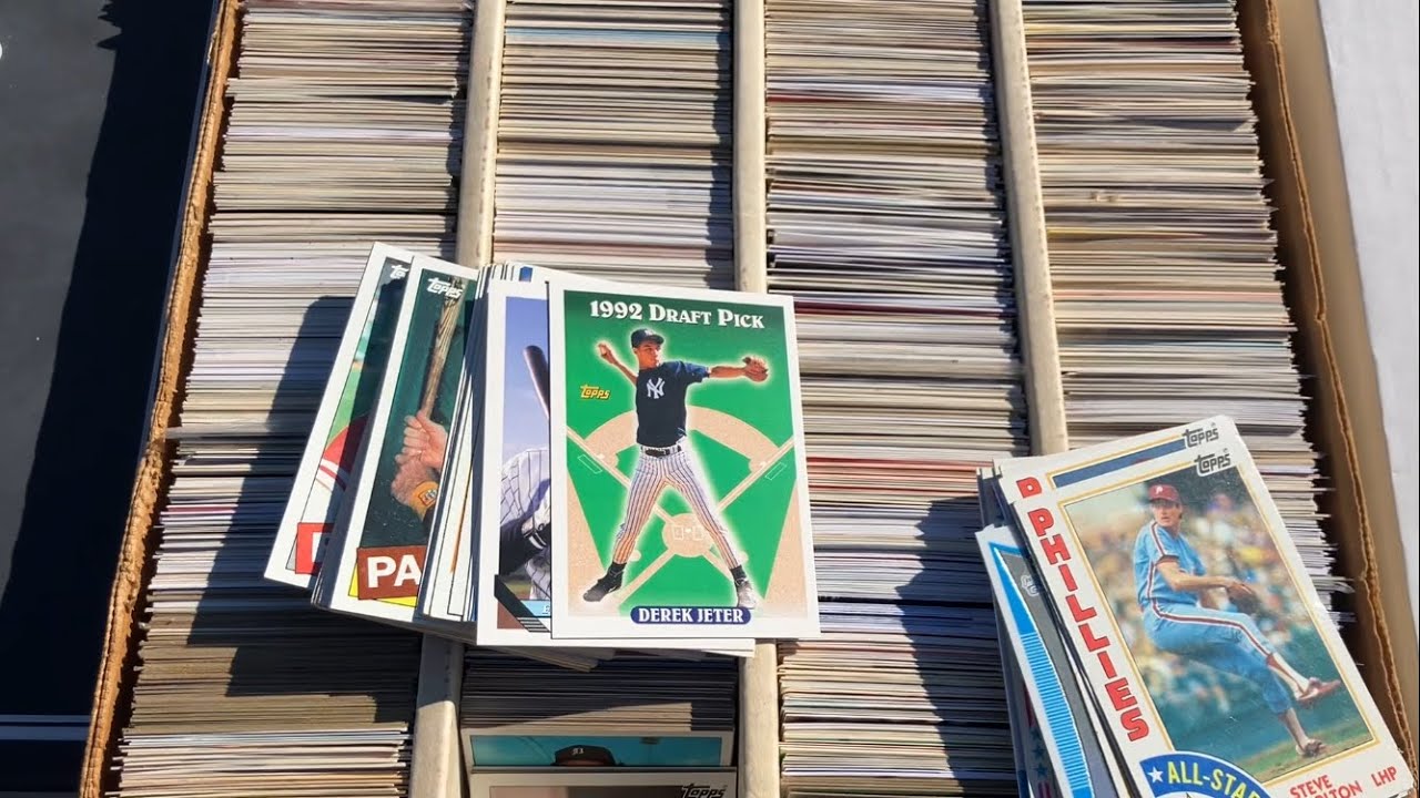 AMAZING $1 SPORTS CARD BOX! OHIO FLEA MARKETS & ANTIQUE FINDS - Weekend Recap