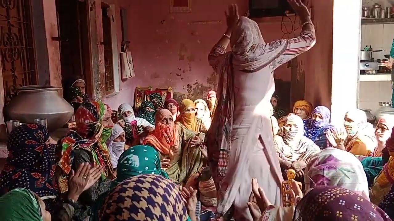 मेरे काम पड़े 2 -4 मेरी आ के सास लड़ेगी ||हरे रंगीले बाग में कृष्ण की बाजे बांसुरी //धमाकेदार डांस 