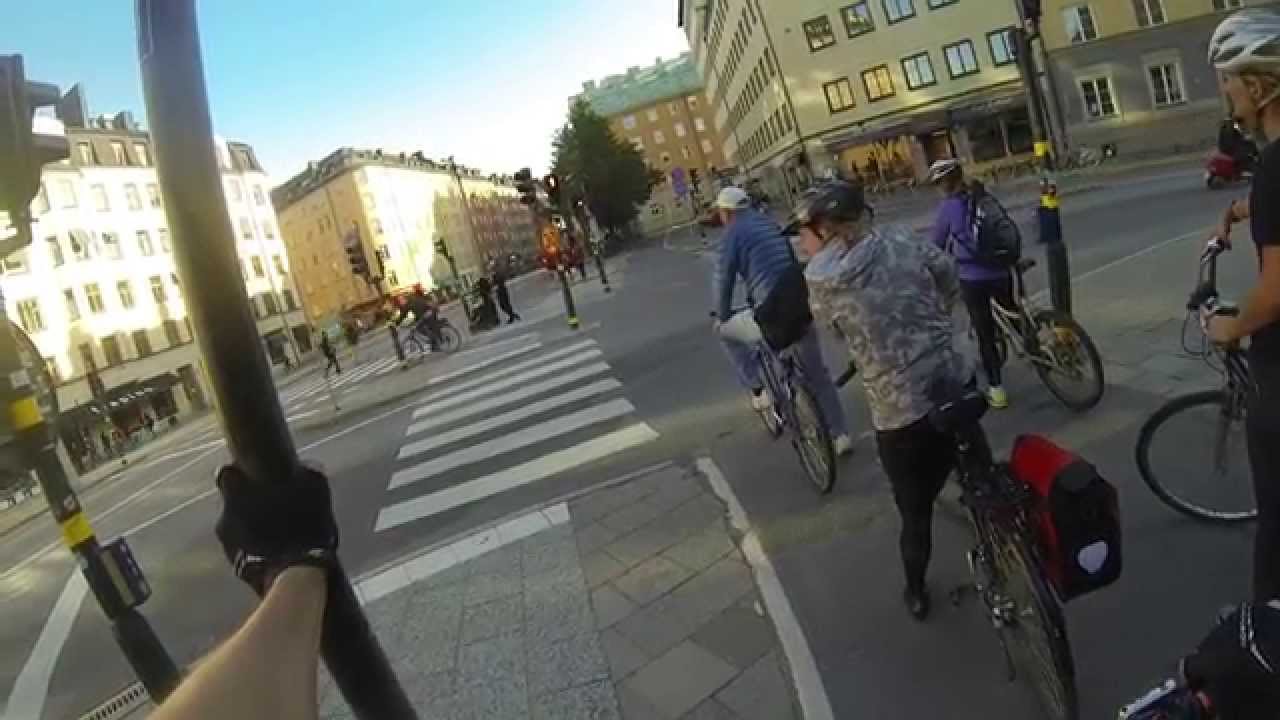 Alla dessa cyklister som stannar f&ouml;r r&ouml;tt ;)