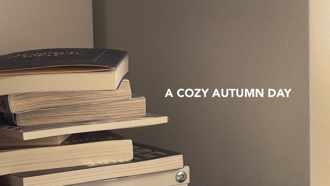 Autumn diaries : journaling with a warm matcha, starting a new book and watching gilmore girls 🍂