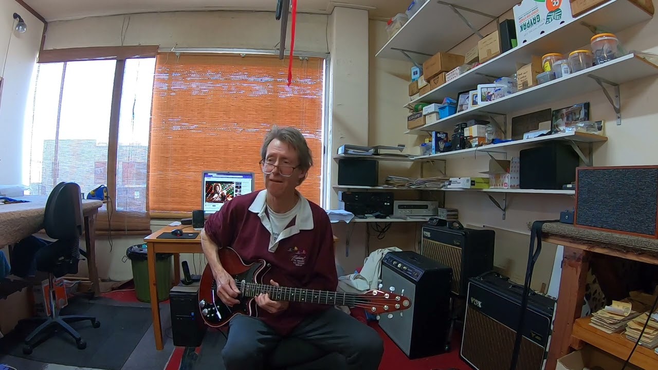 230804 #2 modified Deacy Amp test with guitar pick vs sixpence shootout