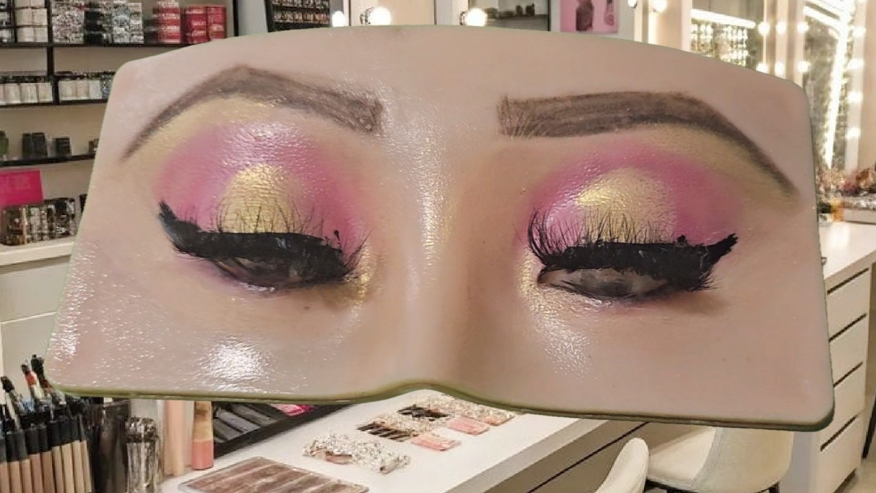 Как сделать розовый макияж глаз «нимб»: пошаговый урок || #макияжглаз Простой, мягкий и гламурный...
