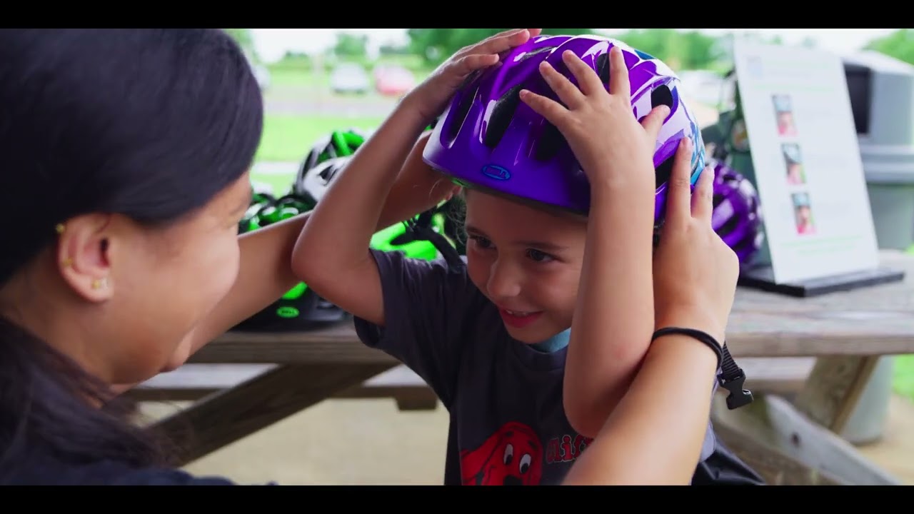 MBUSA and Safe Kids &ndash; Clifford Takes a Ride Book and Safety Tour