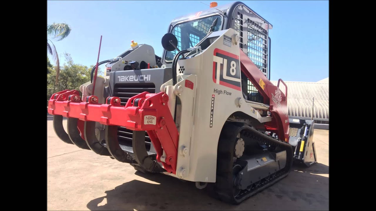 TAKEUCHI TL8 fitted with Rear Rippers & Tilting 4 in 1 Bucket