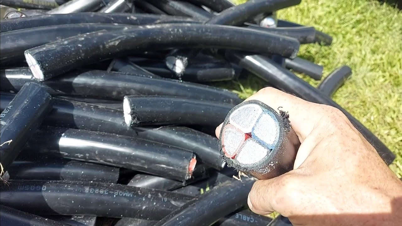 Stripping 940kg of Aluminium Cable. Whats the Final Weigh up?