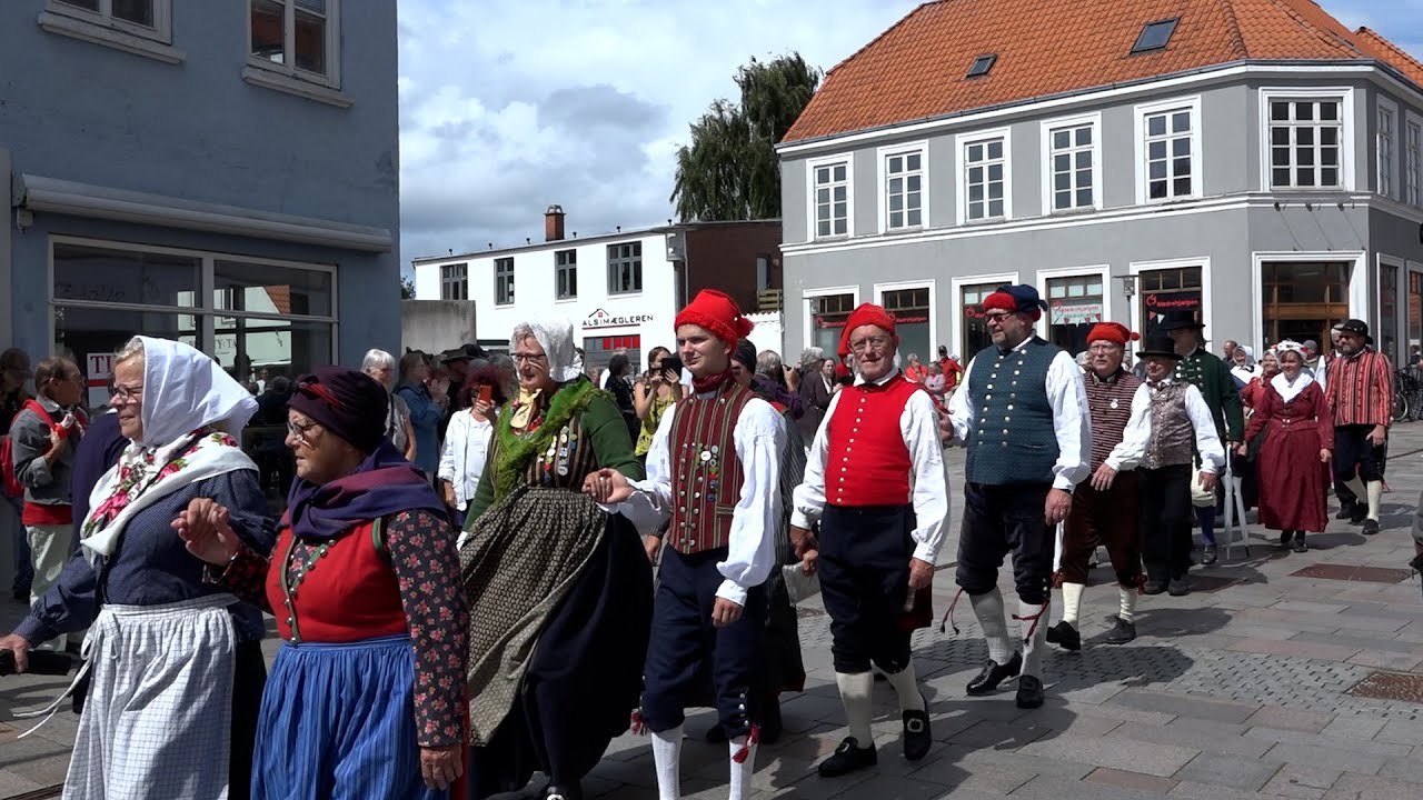 Folkedans og spillemænd