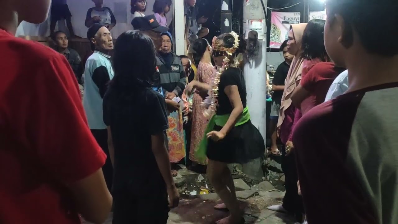 Sintren didesa kampungbaru # Sugihwaras #seru poll
