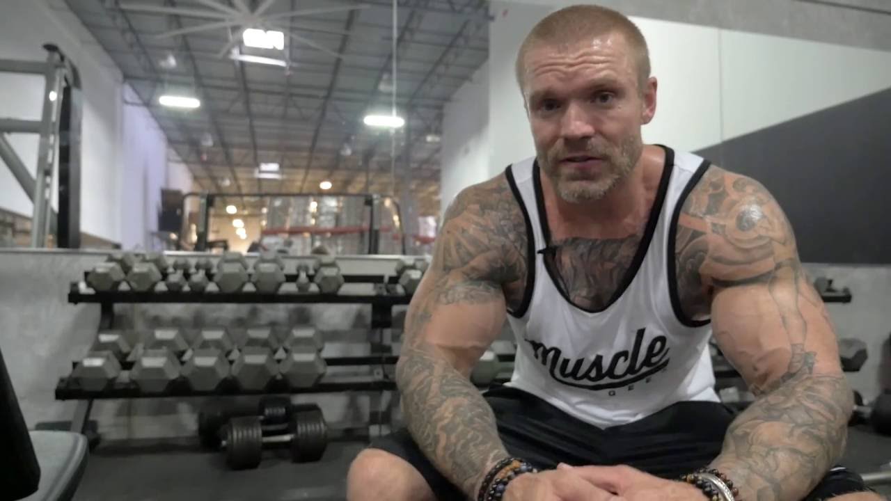 Building Muscle Mass Nutrition | From Skinny 132lb Gamer to Bodybuilding Gains | GAMES 2 GAINZ Ep. 1