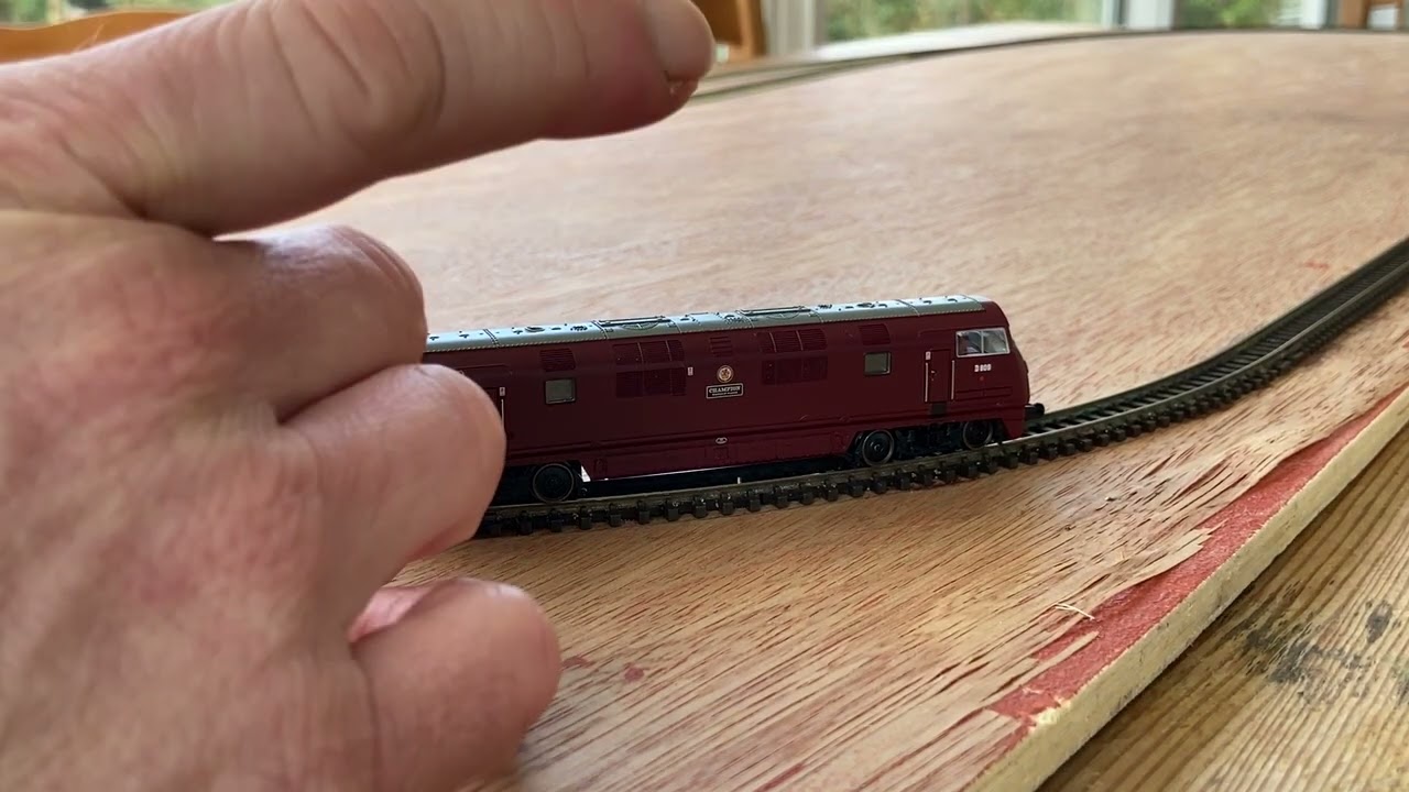 Graham Farish class 42 ‘Warship’ review.