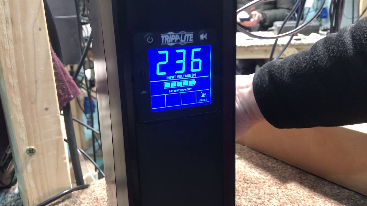 Tripplite SMX1000lcd power on behaviour
