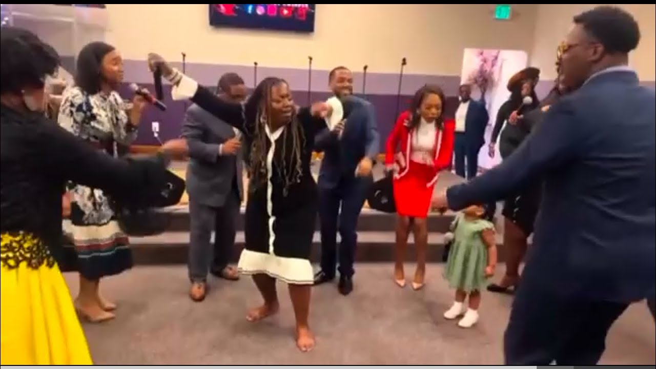 🤯 LaCourtney Crispin singing Promises by Lisa Knowles & The Brown Singers 🔥🔥