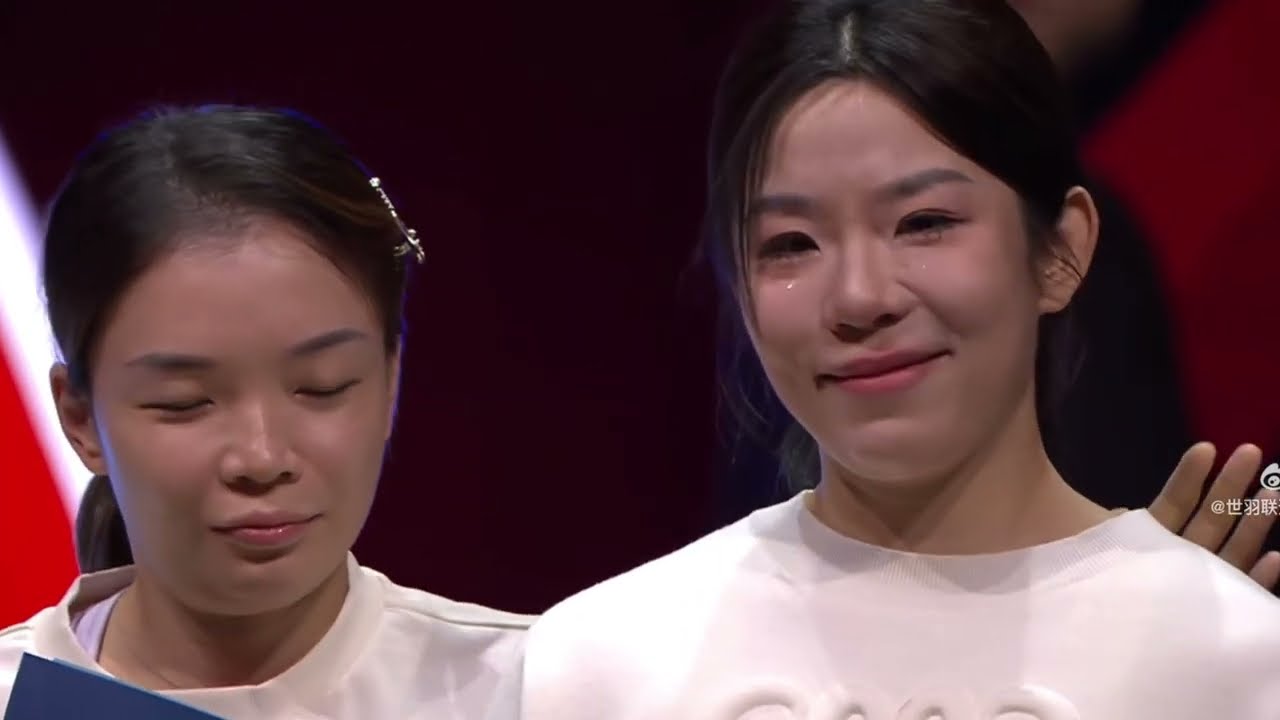 😢Jia Yifan's Heartfelt Speech for Chen Qingchen Brings Tears at Retirement Ceremony｜China｜Badminton