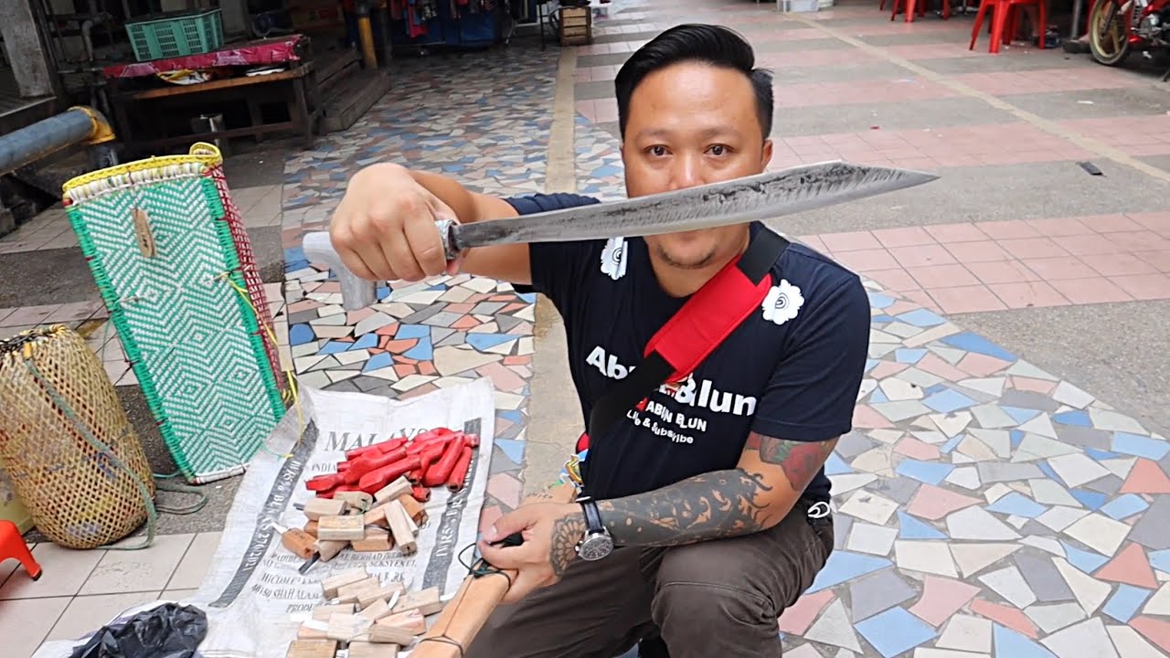 Interview Penjual Parang Murah Dan Berkualiti Di Pasar Kapit,Sarawak.
