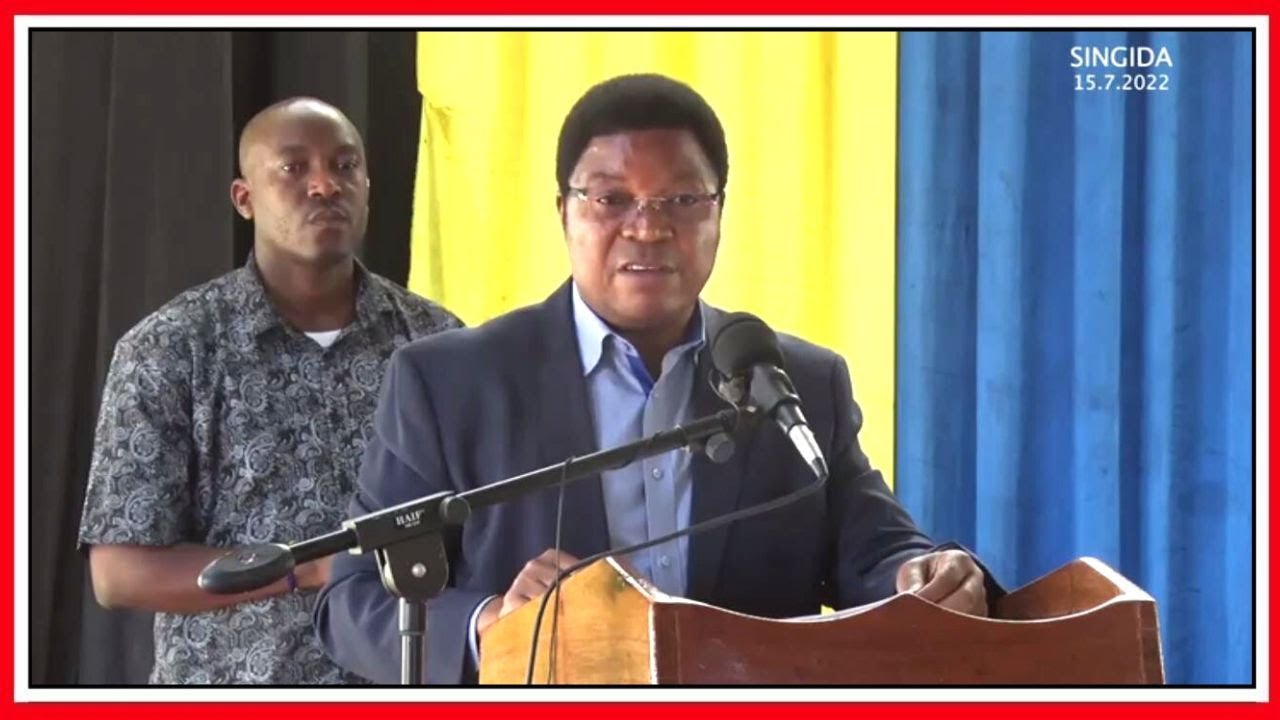 WAZIRI MKUU Awa MBOGO, Akuta MADUDU Singida, UPIGAJI wa MAMILIONI, Ambana MKURUGENZI kwenye KIKAO..