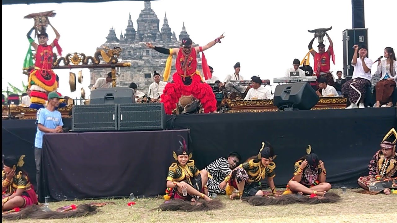 GARANGAN SQUAD ORIGINAL - Kewan Alas & Bantengan // Jathilan Putri (ndadi)