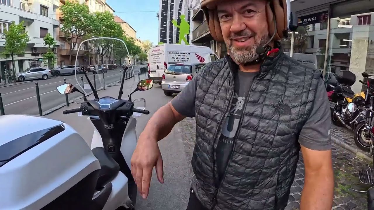 2024 Honda SH150i pickup at the dealer, and riding with 2 people in Budapest,Hungary