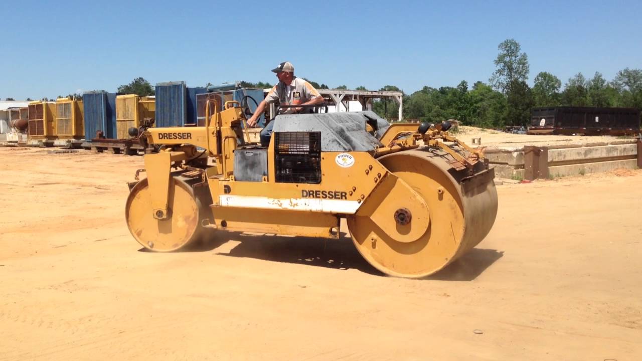 1992 DRESSER 710  TANDEM SMOOTH DRUM ROLLER