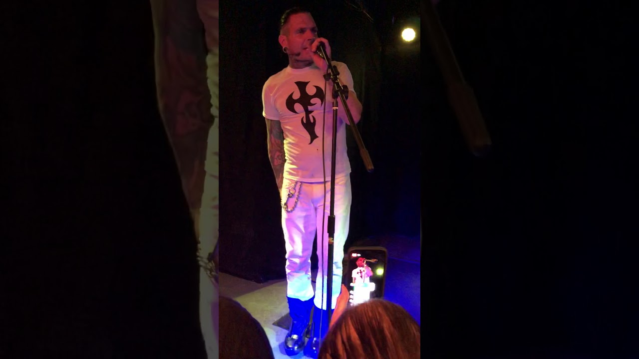 “Fly Away/Sweet Home Alabama” COVER LIVE by Jeff Hardy at Wonderland in Richmond, VA on 8/16/19