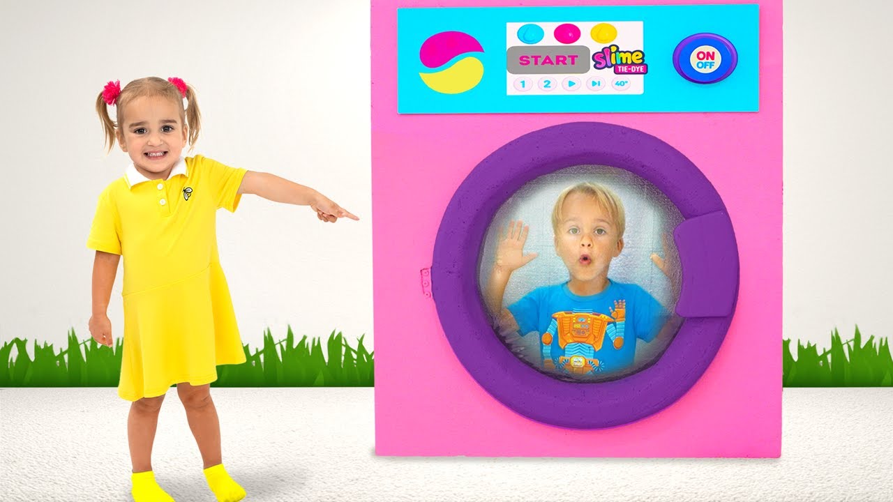 Câu chuyện Alice cứu đồ chơi bằng máy giặt thần kỳ