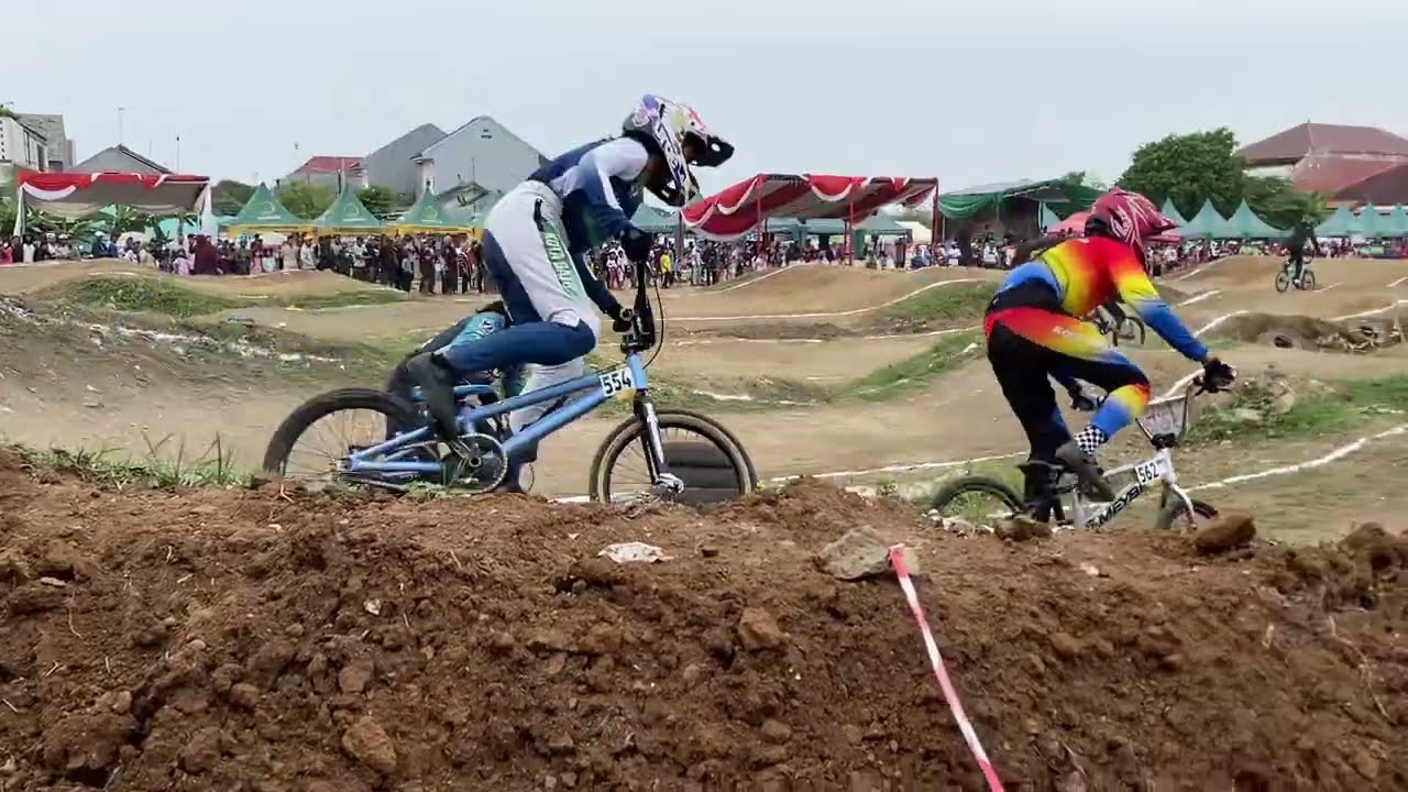 FINAL BMX RACE MENEGANGKAN SUROPATI 8 PASURUAN 1 Desember 2025