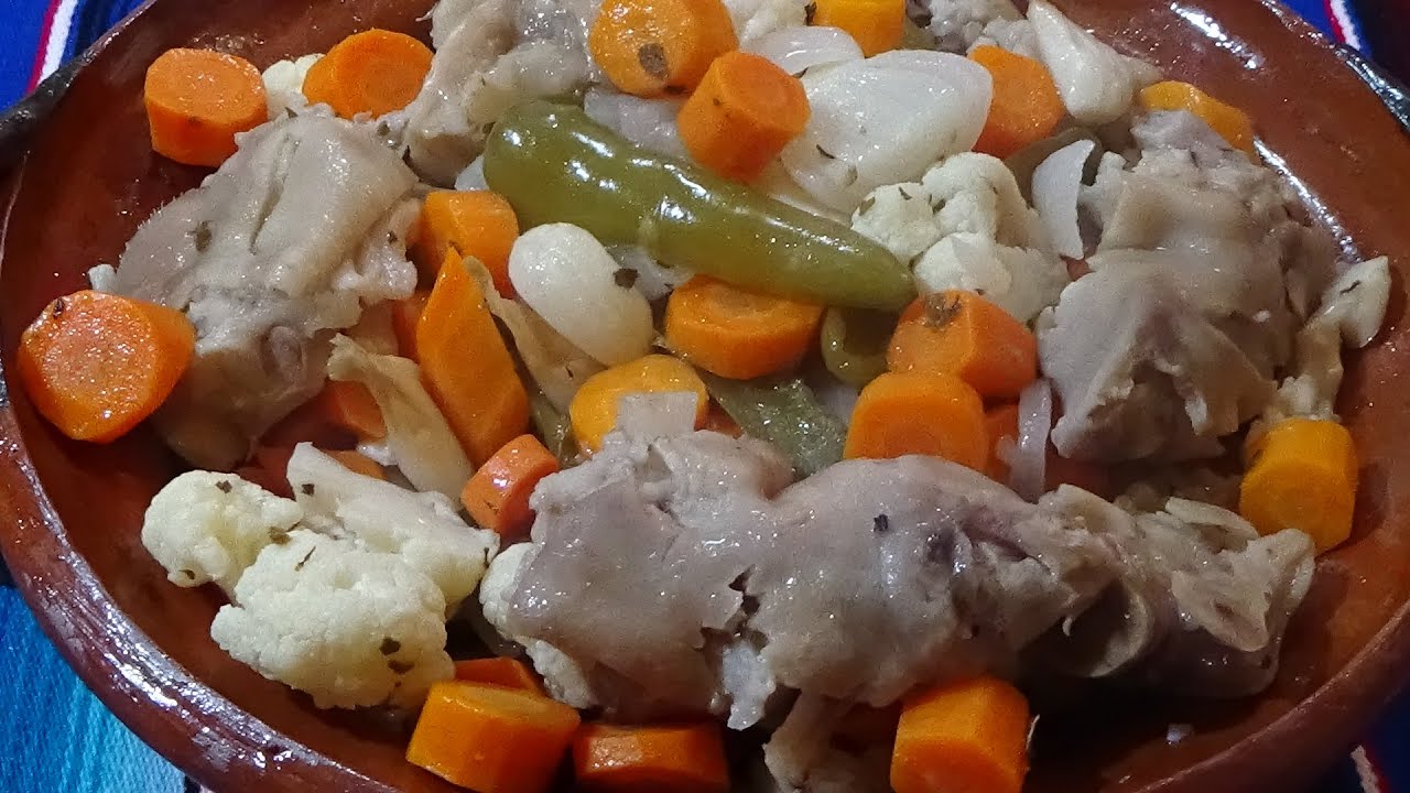 Como hacer patitas de puerco curtidas en Vinagre con vegetales