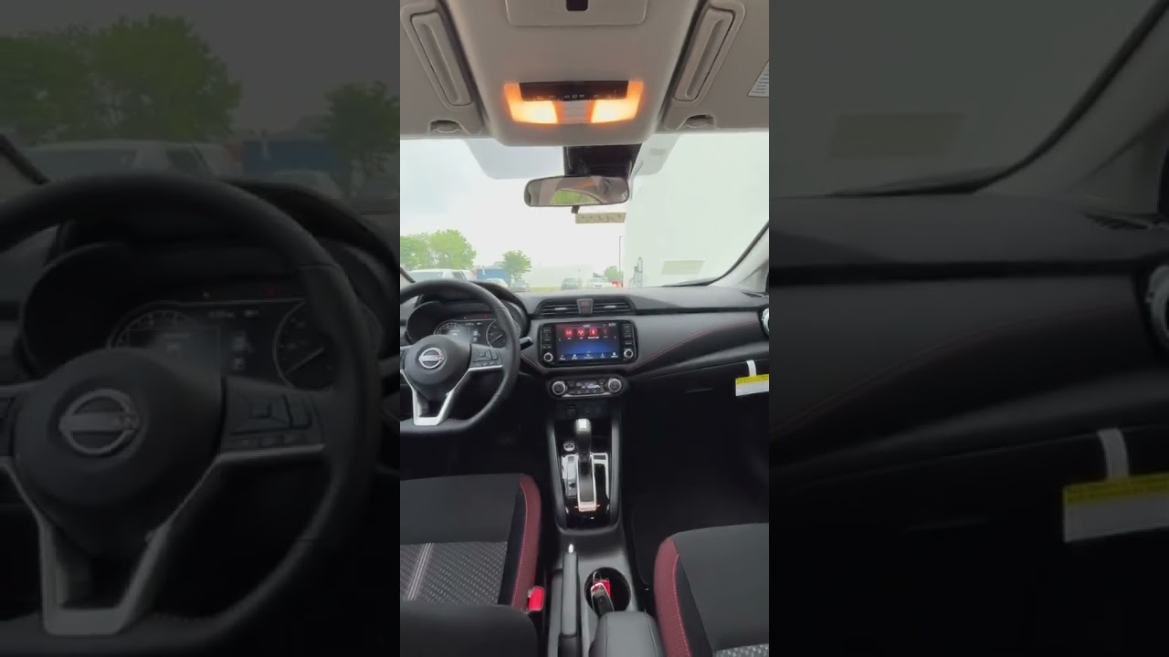 2025 Nissan Versa 1.6 SR