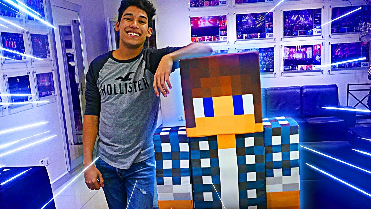 BONECO DO AUTHENTIC GIGANTE !! ‹ AUTHENTIC ›