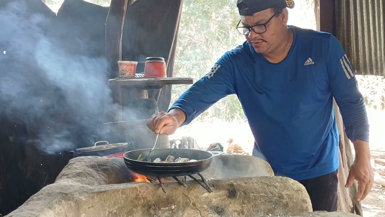 COCINANDO Y PLATICANDO CON DON JOSE DEL MANGLAR