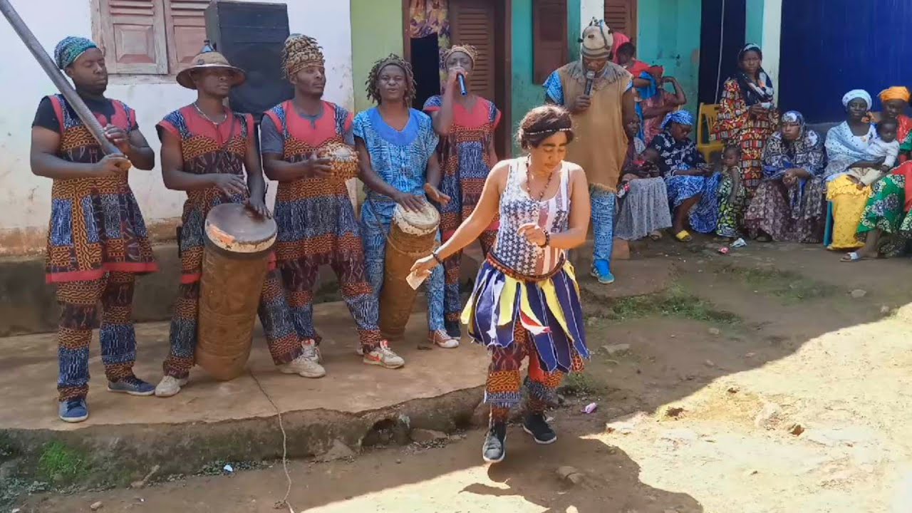Groupe Pkaloum Nji Aïcha, à Manka Foumban deuxième partie le 28 novembre 2021