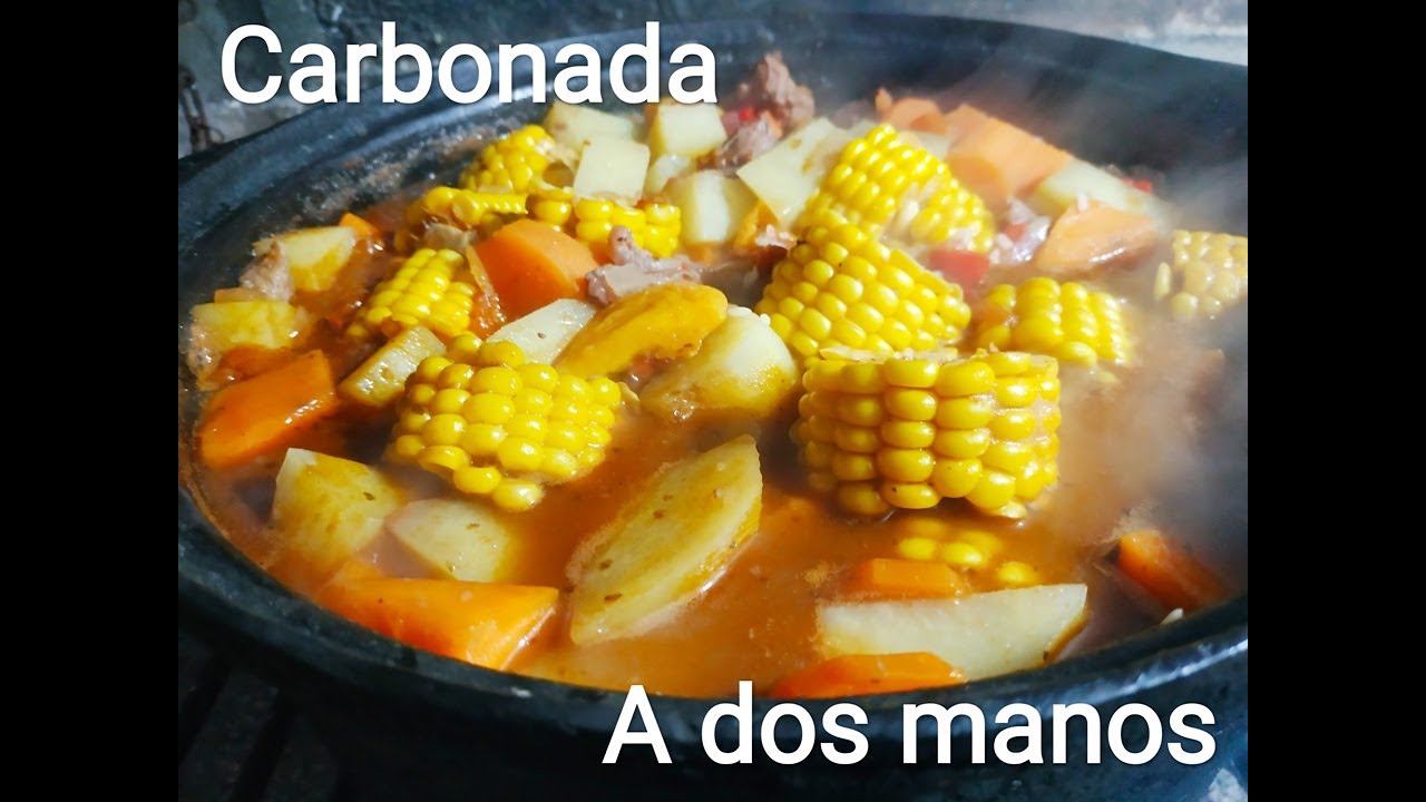CARBONADA- A DOS MANOS- COMIDA TÍPICA DE ARGENTINA