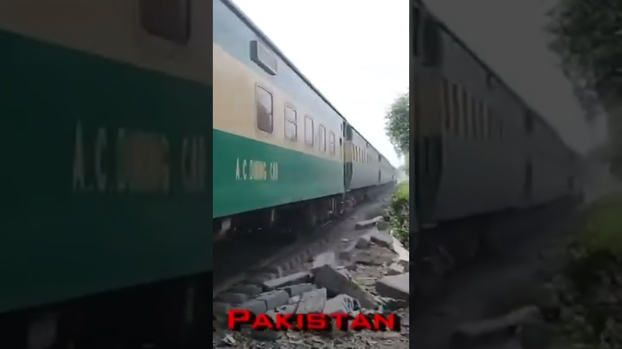 Beautiful Whislte By King AGE-30 That Lead 43Up Shah Hussain Express #railways #pakrailway #railway