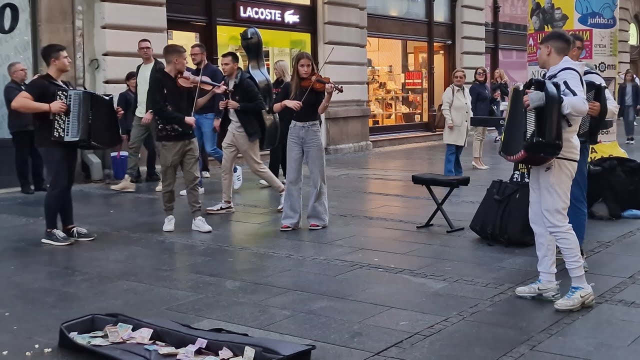 Knez Mihailova,Belgrade street musicians