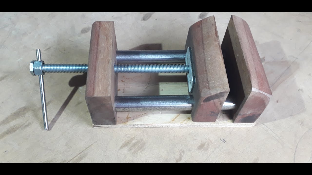 OLHA O QUE EU  CONSEGUI FAZER UMA MORSA CASEIRA(DIY)
