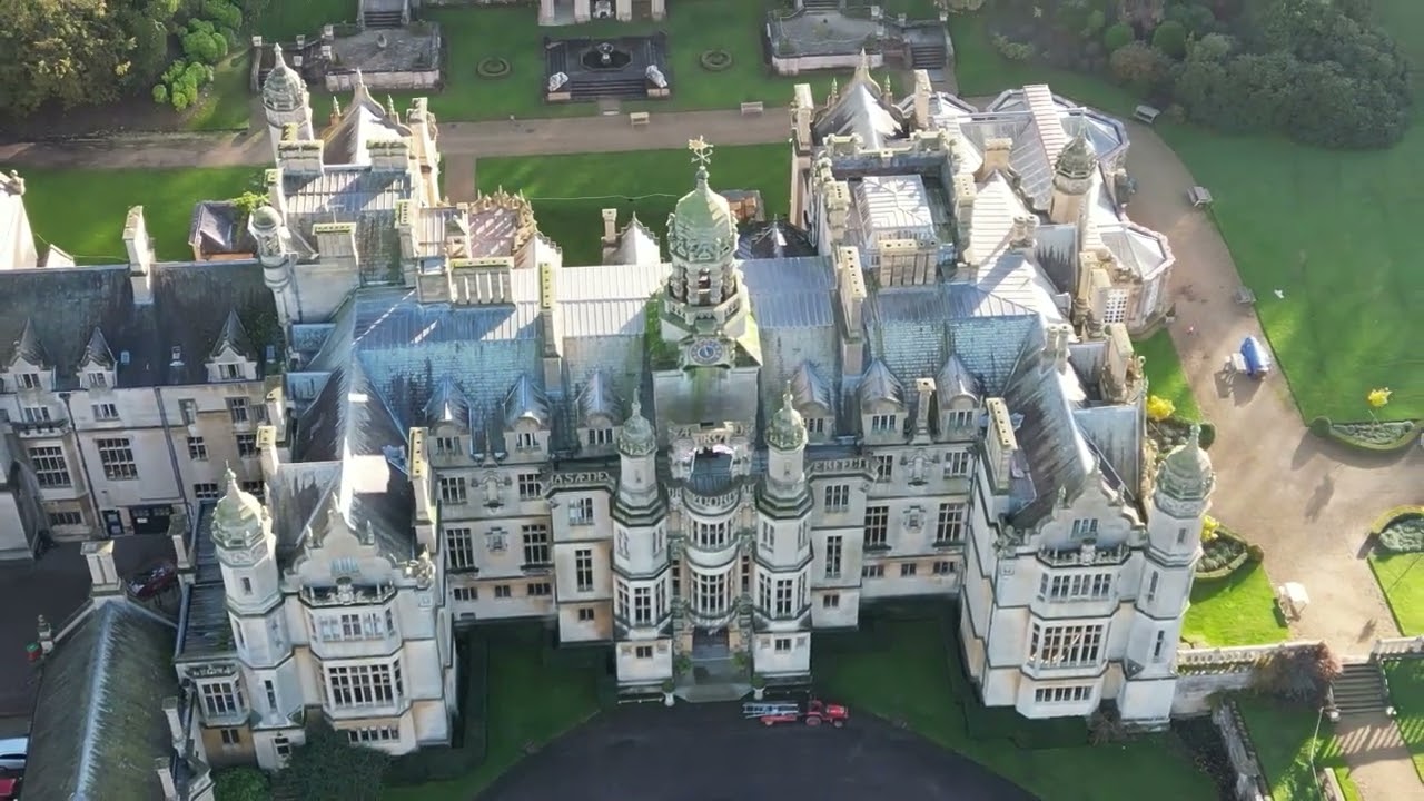 Harlaxton Manor in Lincolnshire is also part of the United States University of Evansville.