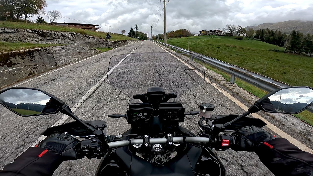 Yamaha Tracer 9 2024 Raw Onboard 4K | Passo Zambla