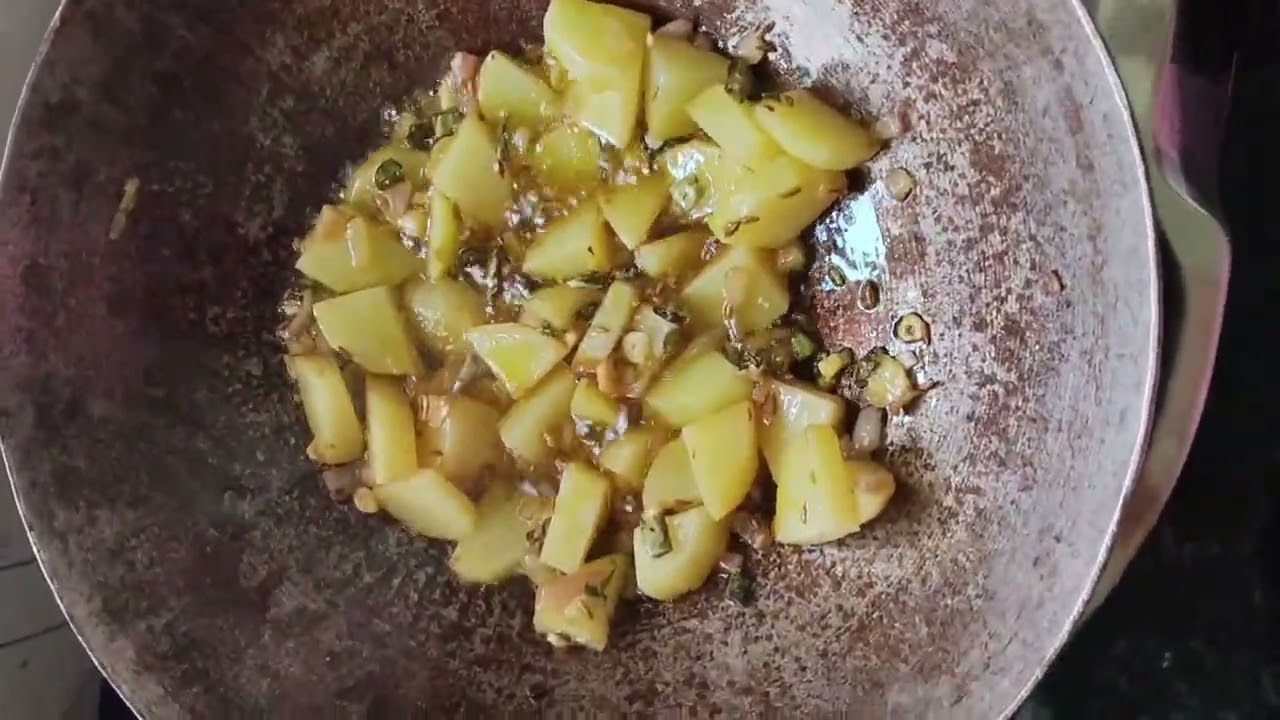 आलू पालक की स्वादिष्ट सब्जी aloo palak ki swadisht sabji एक बार इस तरीके से बनाकर देखिए (रेसिपी)