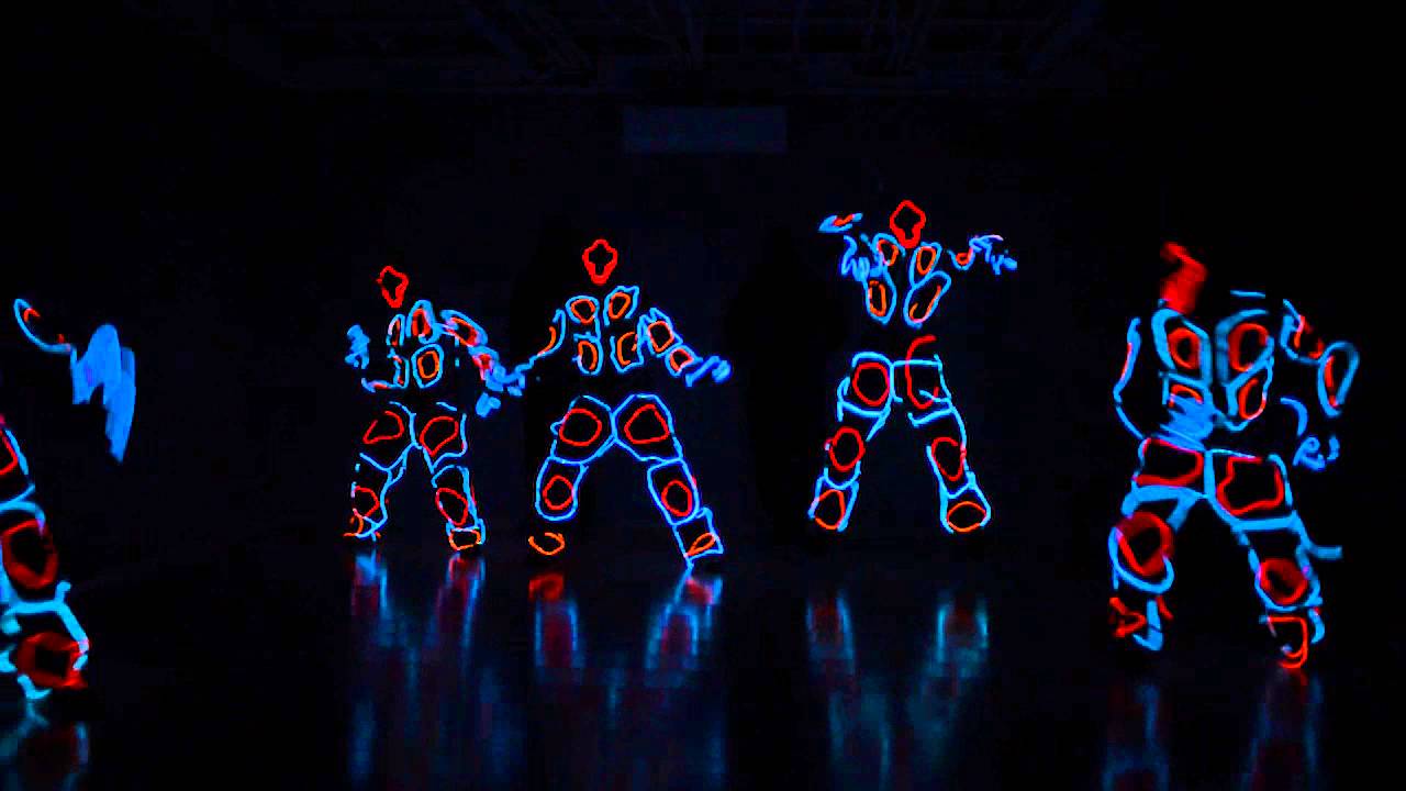 Светящиеся люди от агентства развлечений 