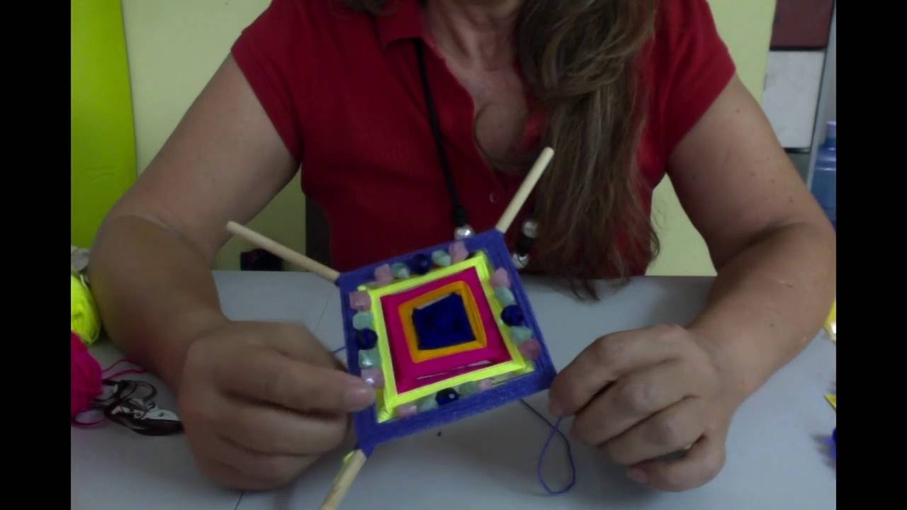 Mandala móvil, un huichol en equilibrio