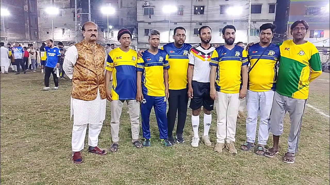 Legend of lalbag vs k R boys nice game today 